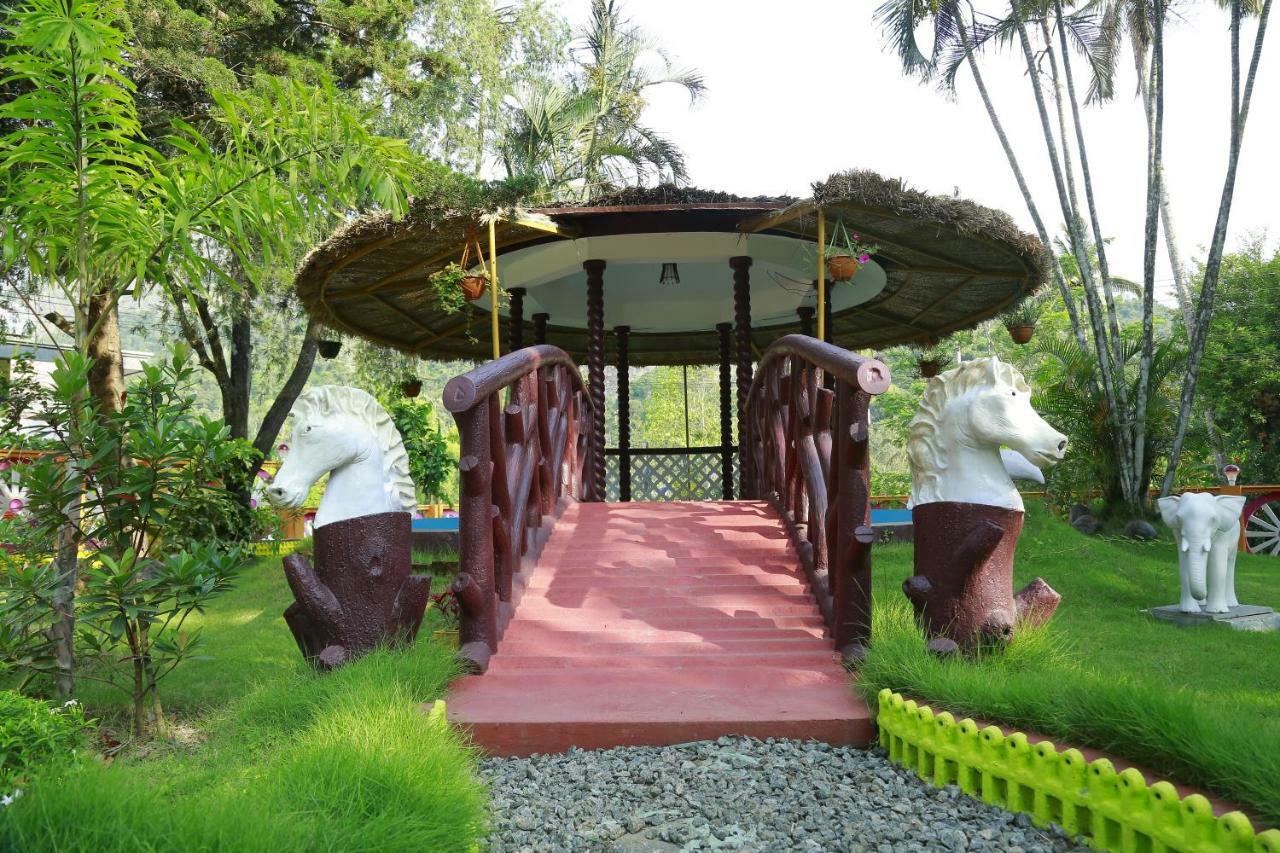 Spice Mount Heritage Resort Kattappana Екстериор снимка